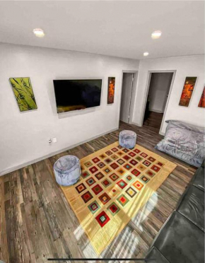 Serene and Modern 5 Location, Queen Bed, Parking